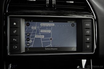 Jaguar XE 2.0 I4D Prestige AT - 14