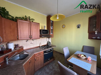 Prodej bytu 2+1  s balkonem v ulici 1. máje - Tachov - 14