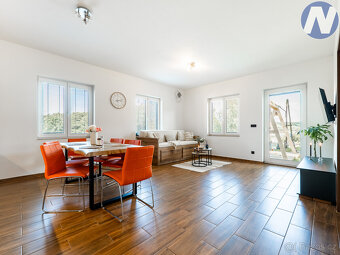 Nový dům s dvěma apartmány - Bližší Lhota, klidná strana pře - 14