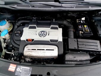 Prodám Volkswagen Touran 1,4 TSI, DSG, - 14