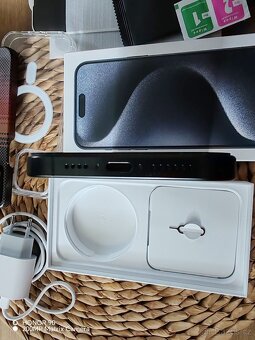 iPhone 15 Pro Max 256GB Black Titanium ZAMLUVENO - 14