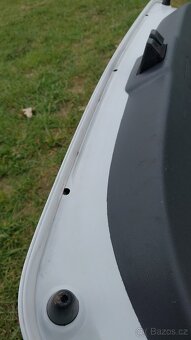 HYUNDAI i30 – DVEŘE KUFRU BÍLÉ 5DV - 14