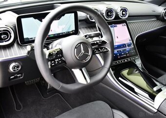 Mercedes-Benz Třídy C 400e 4M HYBRID PANO ZÁRUKA 1M - 14