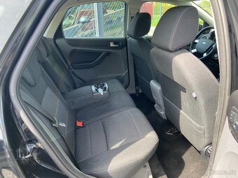 Ford Focus 1,6 i Navigace, Senzory, ALU - 14