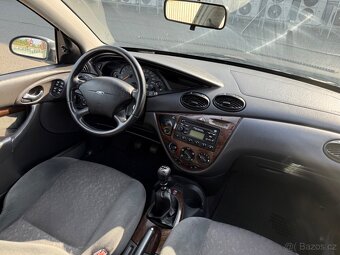 FORD FOCUS COMBI 1,8 TDDi 66kW - 2. majitel - Servis - 14