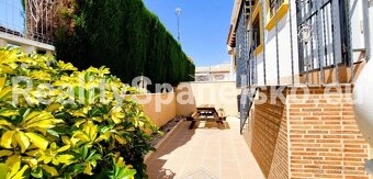 Prodej prostorného domu 3kk s střešní terasou ORIHUELA COSTA - 14