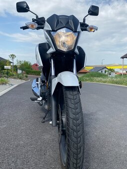 Honda CB125F - 14