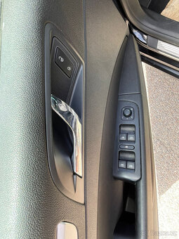 Škoda Superb 2.0 TDI Combi, 103 kW, automat DSG, 175 tkm - 14