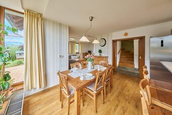 Prodej rodinného domu dispozice 5+kk ve Vlčicích - 14