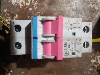 Prodám elektromateriál - 14