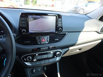 Hyundai i30 FB 1.0T-GDI 88kW FAMILY COMFORT ZÁRUKA - 14