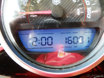 Piaggio Beverly 350 sport touring ABS ASR (2016) - 14