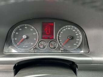 VW TOURAN 1,4 TSI - DOBRÝ STAV - NAVI - SERV. - 14