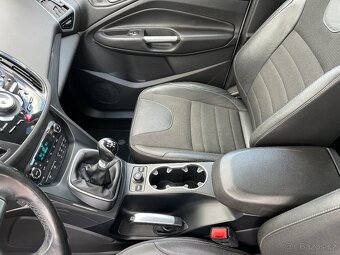 Ford Kuga 2,0TDCi 132KW, 4x4 TITANIUM, pěkná výbava - 14