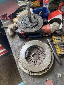 Mercedes Benz W123 240D - 14