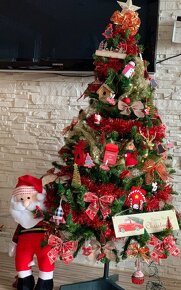 Ozdobený vánoční stromek 160cm a Santa - 14