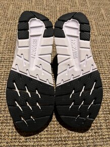 7x Pánské běžecké sportovní boty Hoka - 14