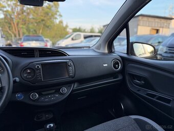 TOYOTA YARIS Y20  1.5i HYBRID AUTOMAT - 14