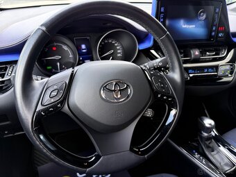Toyota C-HR Hybrid / 2018 / ČR - 14