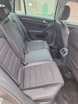 VW Golf Variant 1,4 TGI Highline DSG - 14