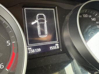 Volkswagen Passat B8 2.0 TDI DSG - 14
