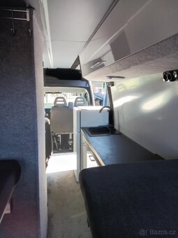 Obytný automobil IVECO Daily - 14