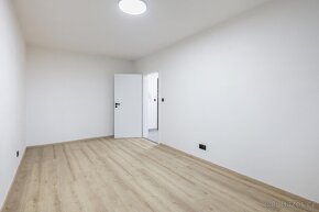 Byt 2+kk s rozšířenou lodžií a klimatizací, 39m² - 14