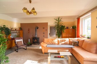 Rodinný dům s velkou zahradou, 2x garáž – Vlčice u Trutnova - 14