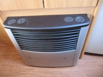 Prodám karavan Hobby 560 kmfe,r.v.2010 + mover,klima,markýza - 14