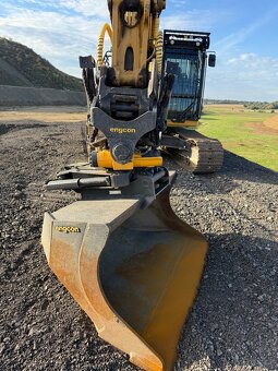 CAT 323 ENGCOM EPS kleště TOP STAV - 14