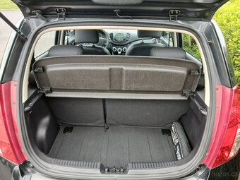 Hyundai i10 1.1 CLASSIC - 14