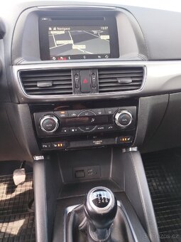 Mazda CX-5 Attraction 2,0 118 kW AWD-Top stav - 14
