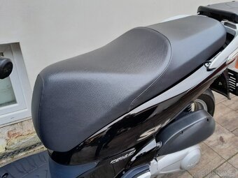 Honda SH 125i, 2006, moc pěkný stav - 14