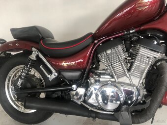 Suzuki VS 750 Intruder - 14