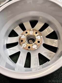 5x120 R16 Volkswagen T6 Multivan - TOP STAV - 14