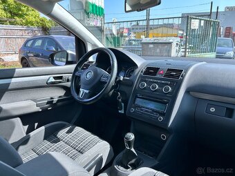 Volkswagen Touran CROSS 2,0 TDI - 14