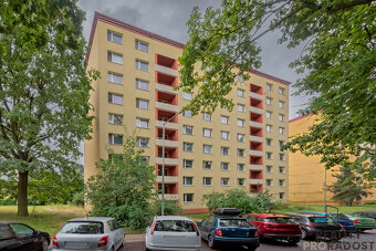 Prodej 3+1, 74,5 m², Znojmo – prostorný, s balkonem a sklepe - 14