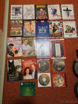 Stojan na 80ks CD SKYDISC s osvětlením na baterie+CD+DVD - 14