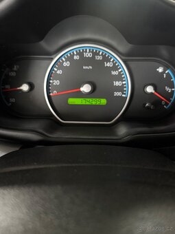 Hyundai I 10. 1,1i - 14