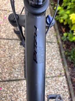 Prodám horské kolo Specialized Pitch (2019), velikost S - 14
