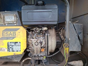 MB UNIMOG U 4000 4X4 - 14