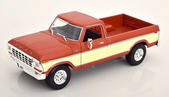 Mercedes-Benz, Aston Martin a Ford    1:18   Maisto - 14
