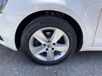 Škoda Octavia 1.6 TDi DPH 1xMaj, ALU, Výhřev - 14