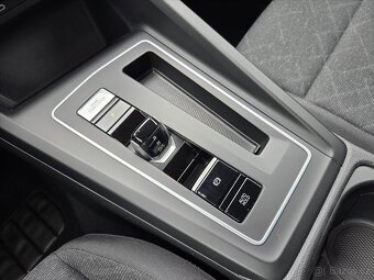 Volkswagen Golf 1,5 eTSi 110kW DSG Life ČR 1.maj 16V eTSi EV - 14