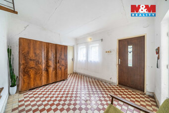 Prodej rodinného domu 4+1, 90m² v Rokycanech, ul. Polní - 14
