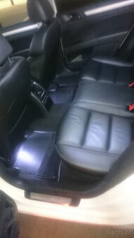 PRODÁM ŠKODA SUPERB 2.0 TDI 125KW R.V. 20122012 - 14