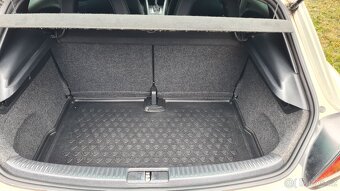 VOLKSWAGEN SCIROCCO - 2,0TSi  R-line 155kW - DSG - 14