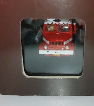 Auta 1:43 motorky 1:18 - 14