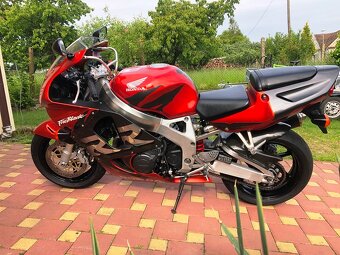 Honda CBR 900 RR Fireblade, SC28, SC33 - 14