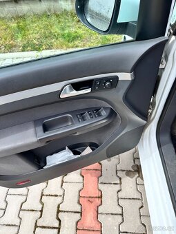 VW Touran 1.6 TDI - 14